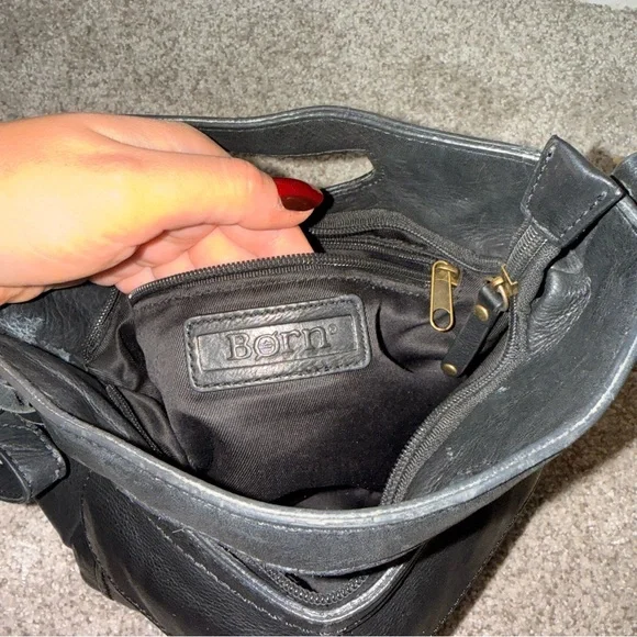 McCauley Cutout Crossbody Bag
Børn - Picture 3 of 7